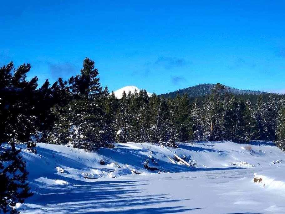 Beautiful Riverfront Near Mt Bachelor With Hot Tub بيند المظهر الخارجي الصورة