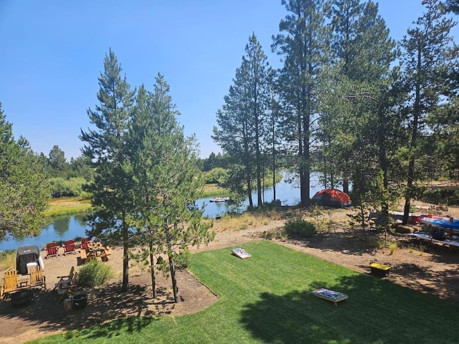 Beautiful Riverfront Near Mt Bachelor With Hot Tub بيند المظهر الخارجي الصورة